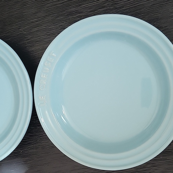 New Le Creuset Round Plates - Picture 2 of 4